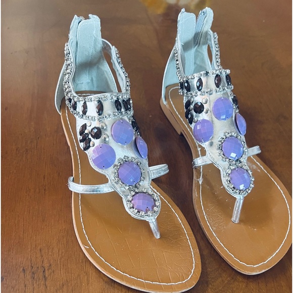 Jeweled sandals - Picture 2 of 4